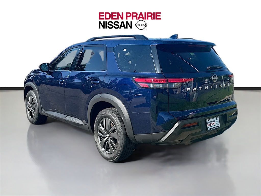 Vehicle image 7 of 24