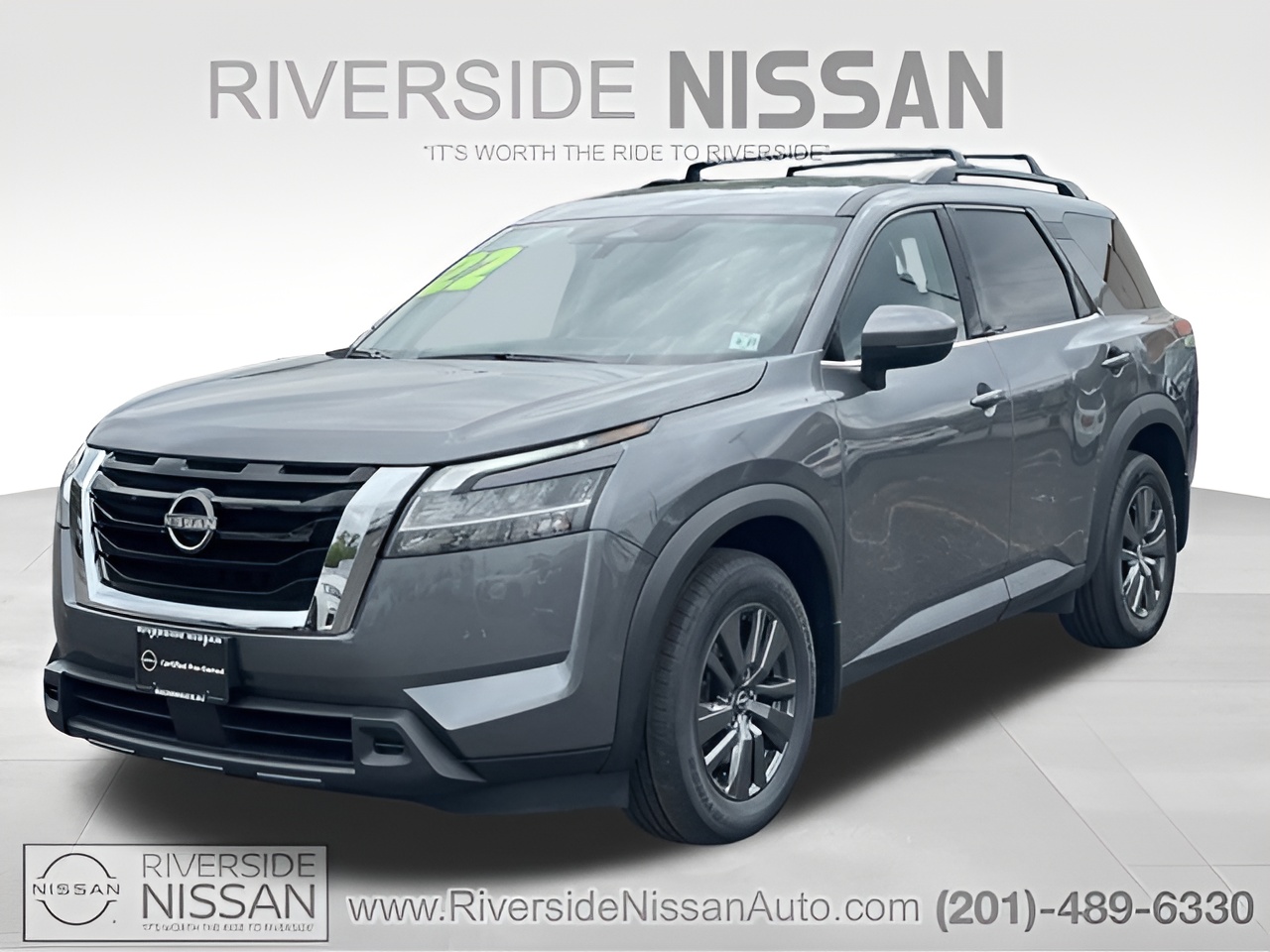 Vehicle image 34 of 37