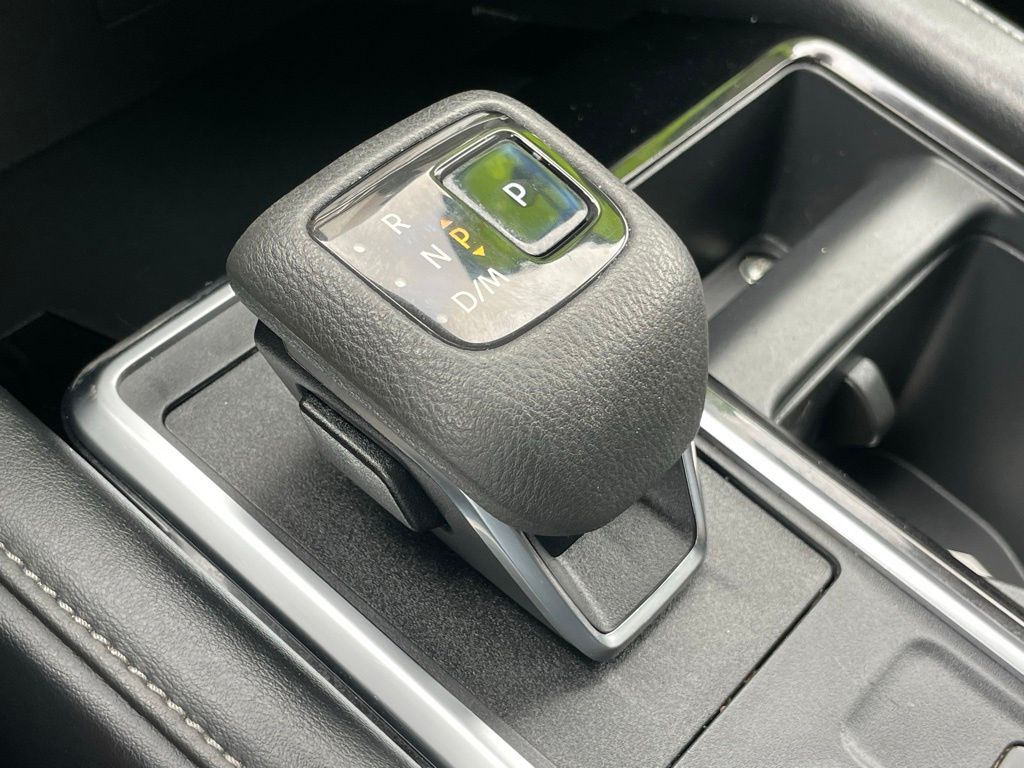 Vehicle image 23 of 37