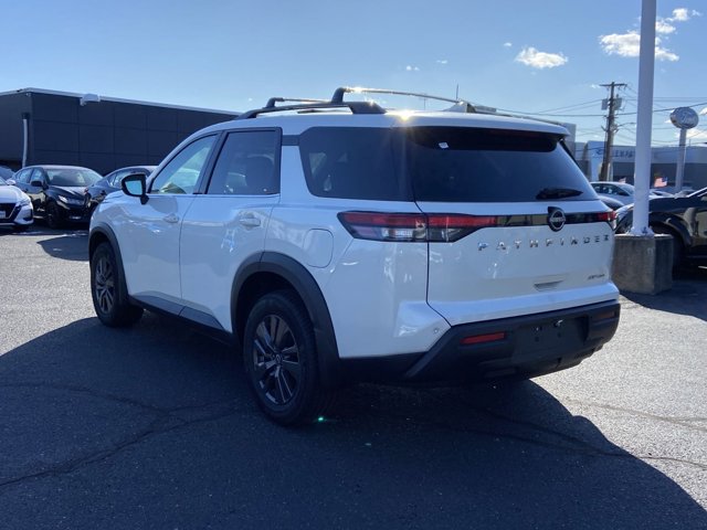 Vehicle image 8 of 31