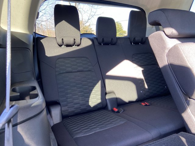 Vehicle image 28 of 31