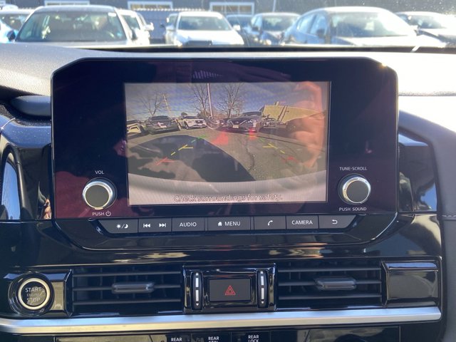 Vehicle image 19 of 31