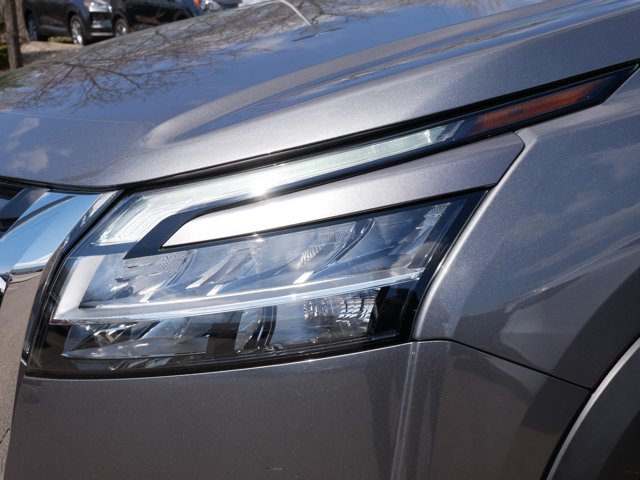 Vehicle image 16 of 37
