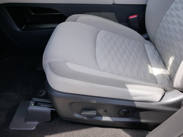 Vehicle image 20 of 37