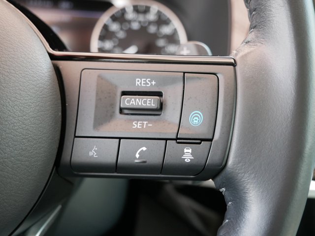 Vehicle image 29 of 37