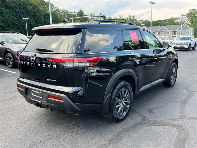 Vehicle image 5 of 27
