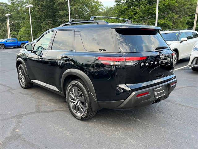 Vehicle image 6 of 27