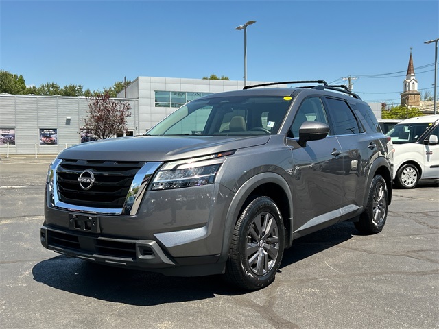 Vehicle image 1 of 25