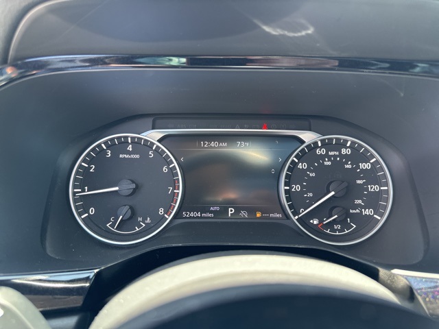 Vehicle image 15 of 25