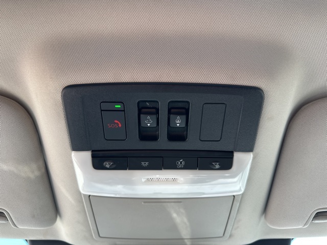 Vehicle image 20 of 25