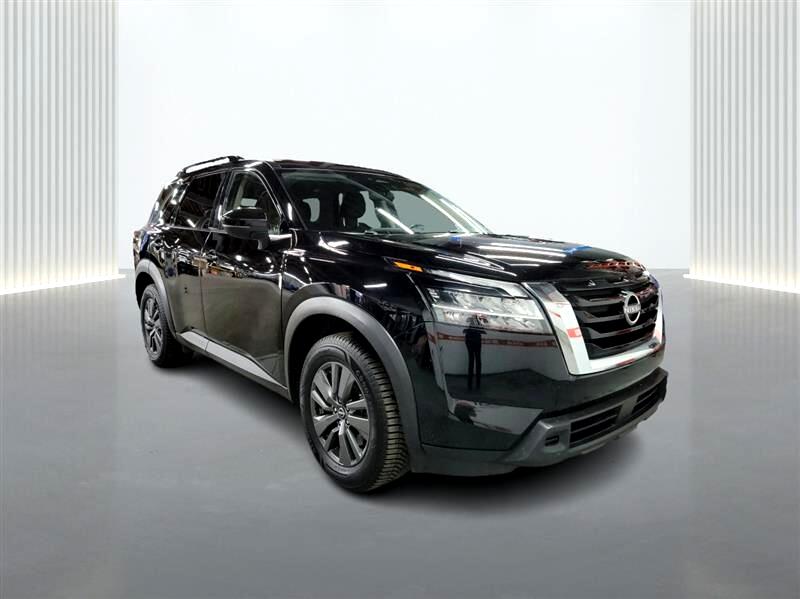 Vehicle image 3 of 23