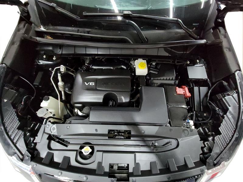 Vehicle image 11 of 23