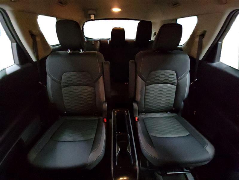 Vehicle image 15 of 23