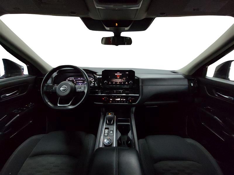 Vehicle image 22 of 23
