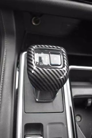 Vehicle image 33 of 35