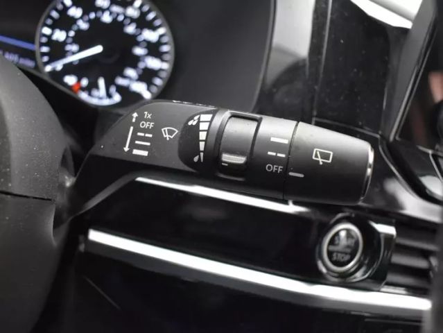 Vehicle image 23 of 35