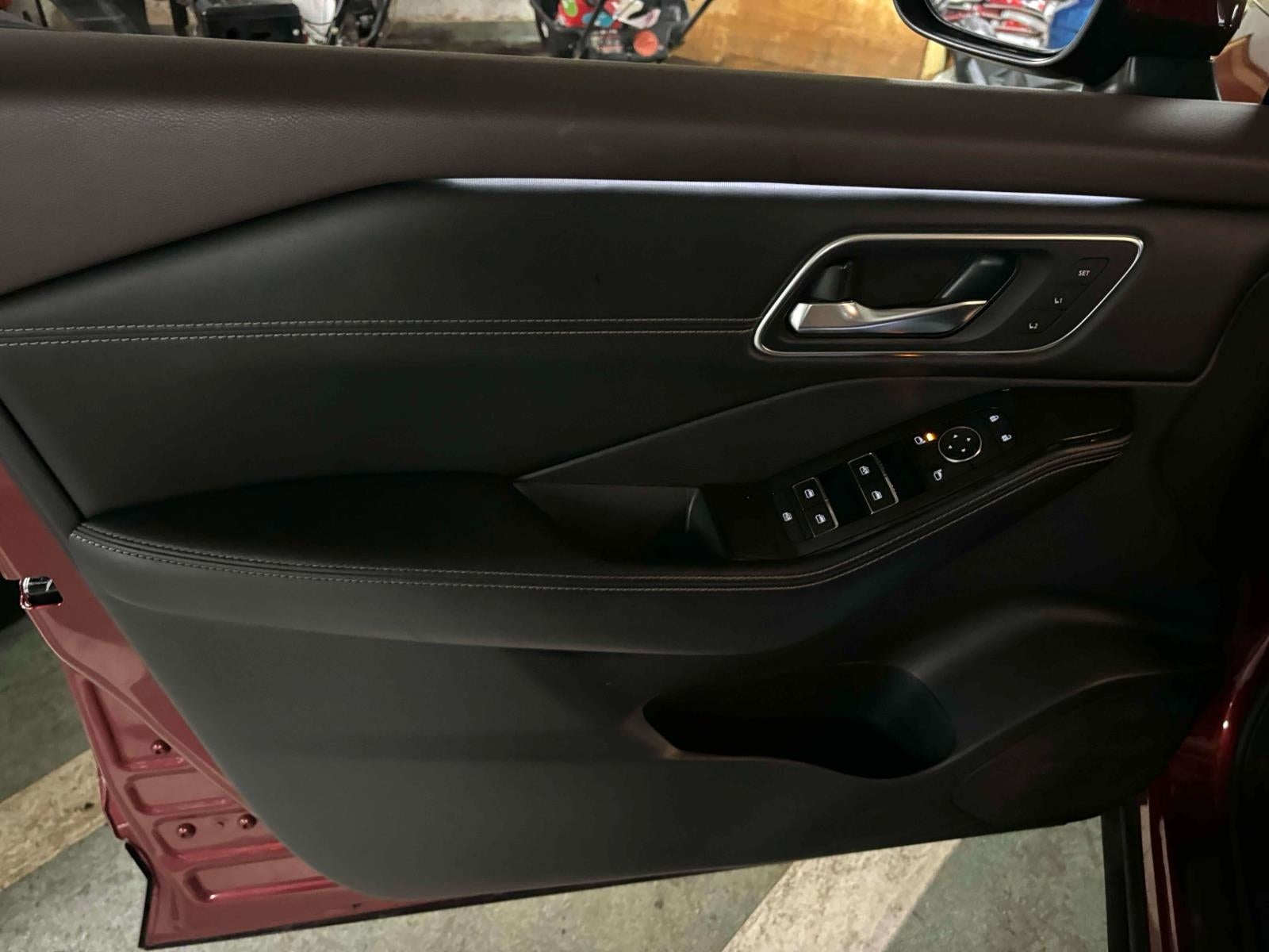 Vehicle image 24 of 51