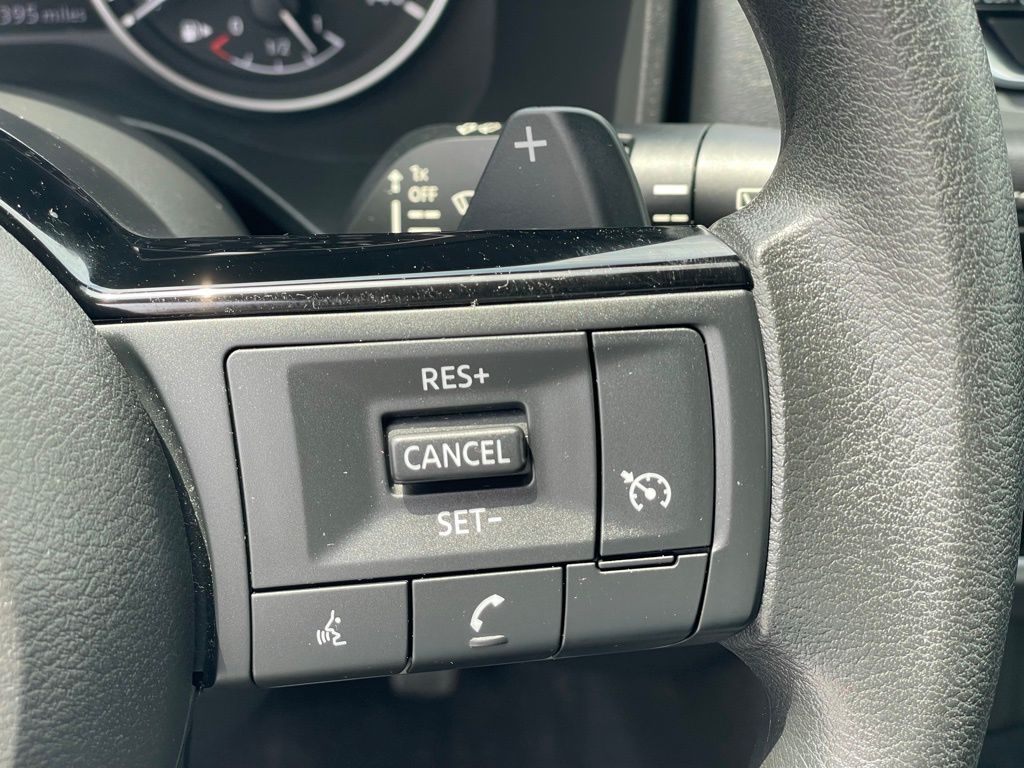 Vehicle image 20 of 22