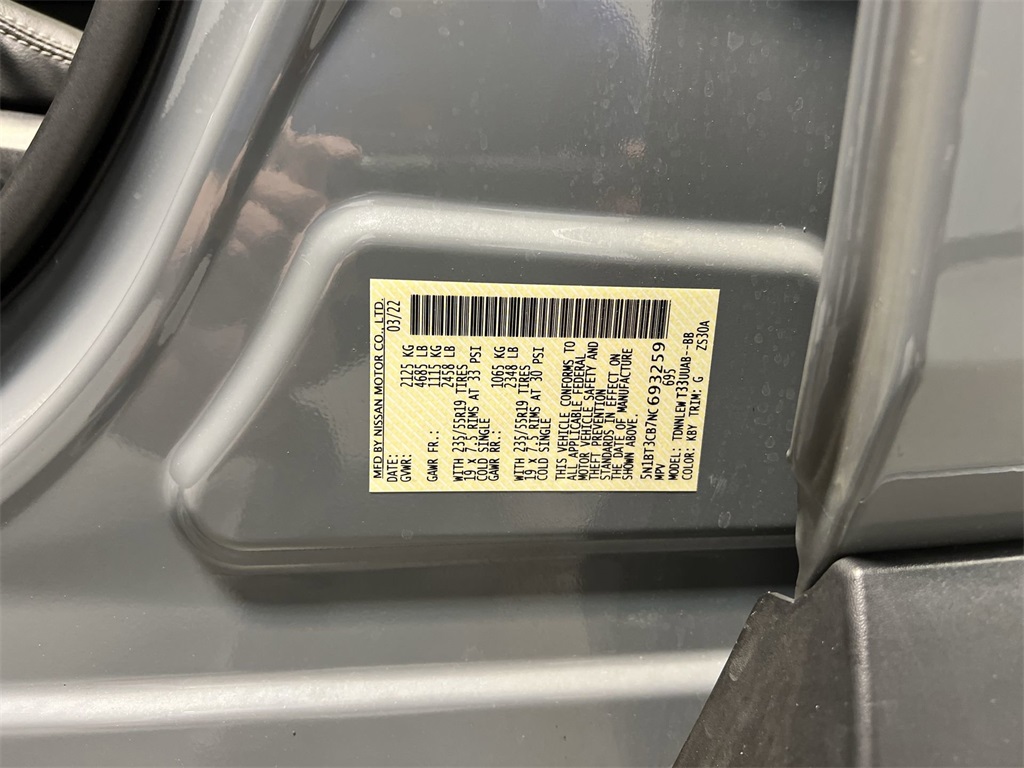 Vehicle image 31 of 32