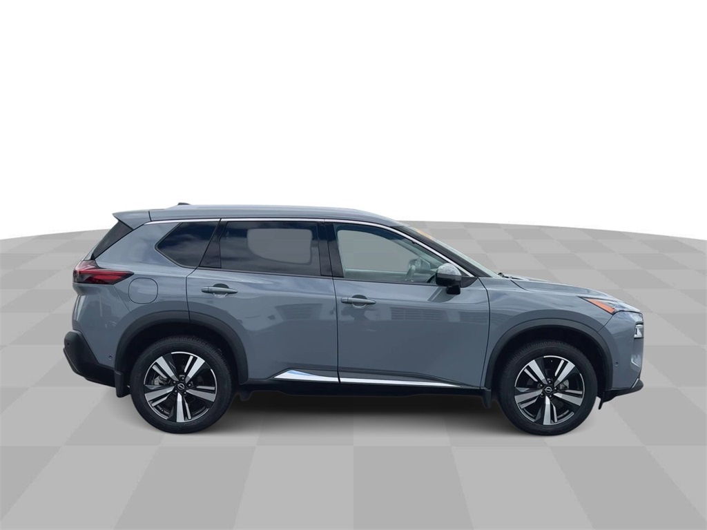 Vehicle image 5 of 32