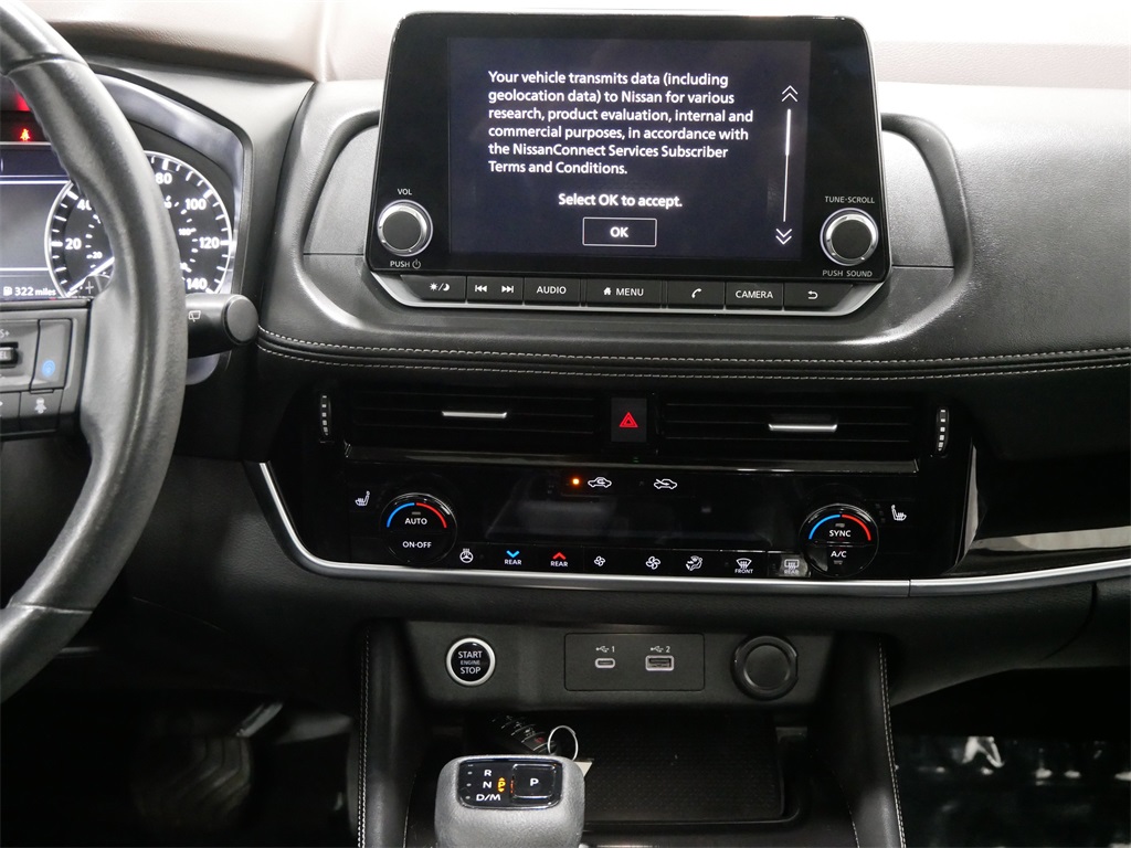 Vehicle image 20 of 33