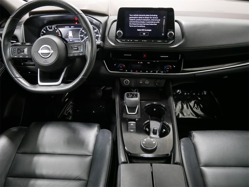 Vehicle image 19 of 33