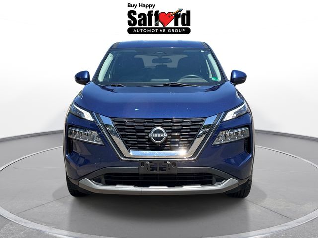 2022 Nissan Rogue SV Image 2 of 30