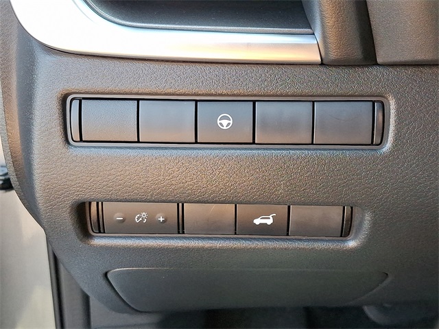 Vehicle image 22 of 31