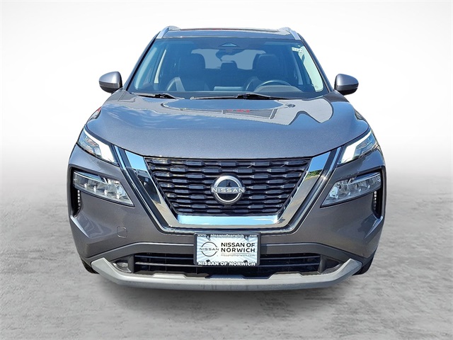Vehicle image 2 of 31