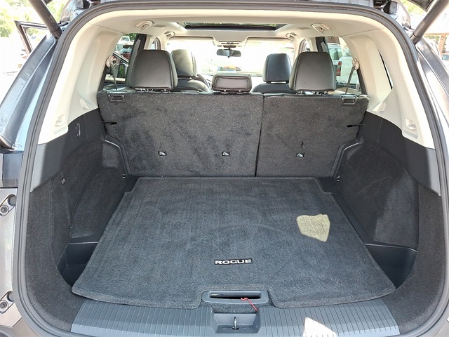 Vehicle image 9 of 31