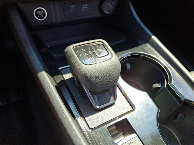 Vehicle image 20 of 31