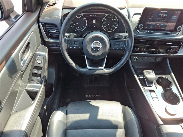 Vehicle image 12 of 31