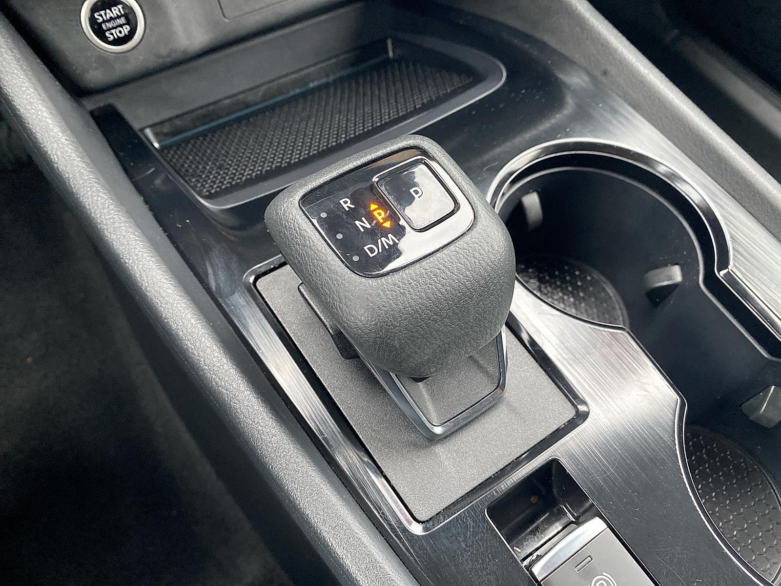 Vehicle image 23 of 26