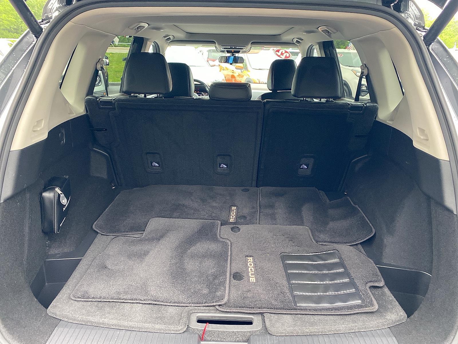 Vehicle image 9 of 26