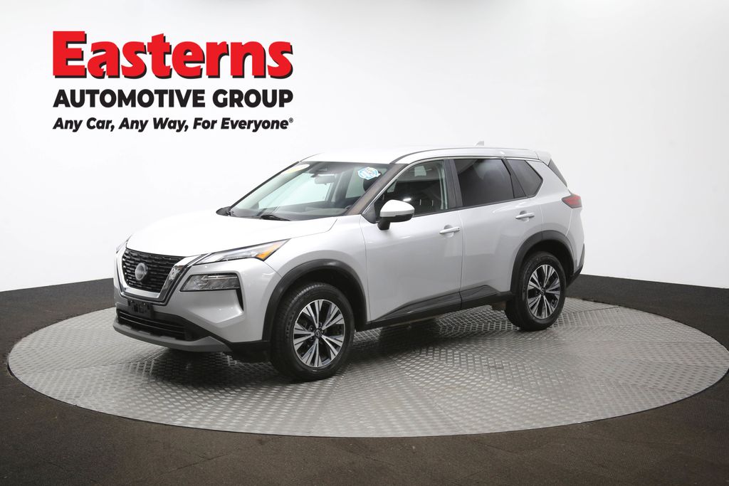 2022 Nissan Rogue SV Image 3 of 65