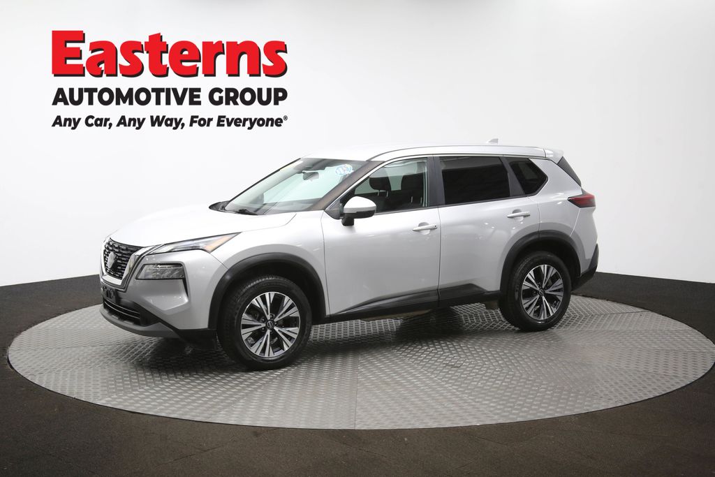 2022 Nissan Rogue SV Image 2 of 65