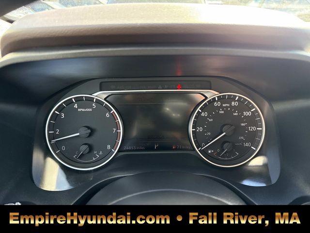 2022 Nissan Rogue SV Image 15 of 32