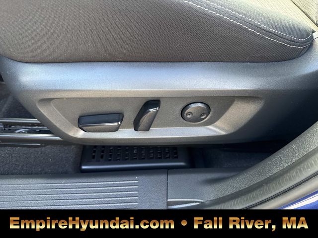 2022 Nissan Rogue SV Image 20 of 32