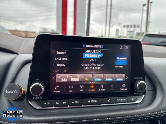 Vehicle image 23 of 35