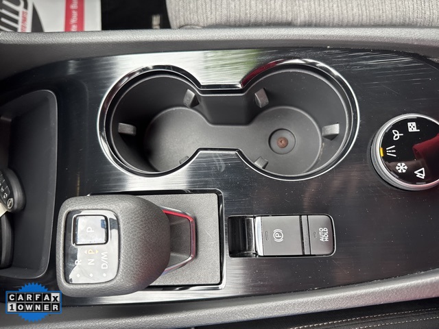 Vehicle image 26 of 35