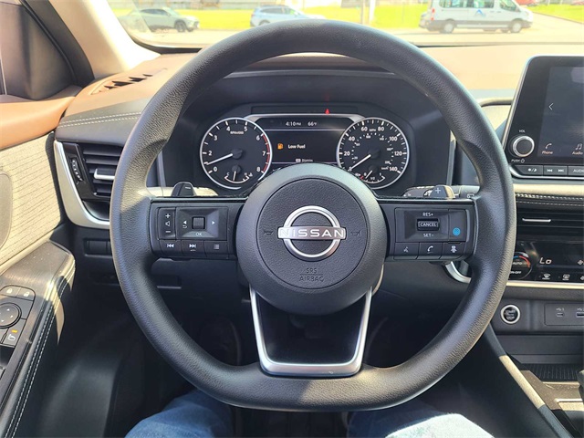 Vehicle image 26 of 40