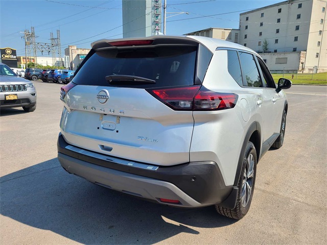 Vehicle image 7 of 40
