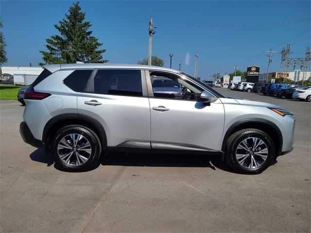 Vehicle image 5 of 40