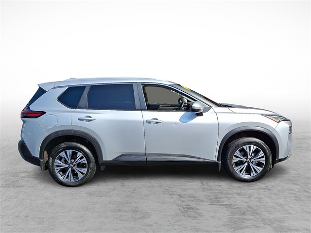Vehicle image 4 of 31