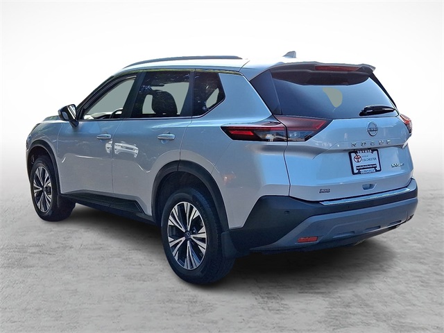 Vehicle image 7 of 31
