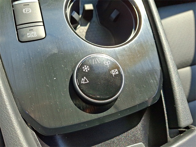 Vehicle image 29 of 31