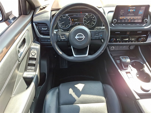 Vehicle image 12 of 31