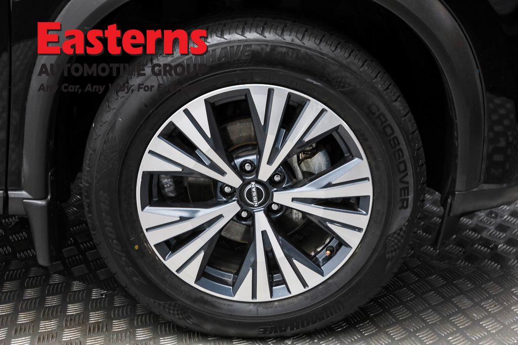 2022 Nissan Rogue SV Image 41 of 66