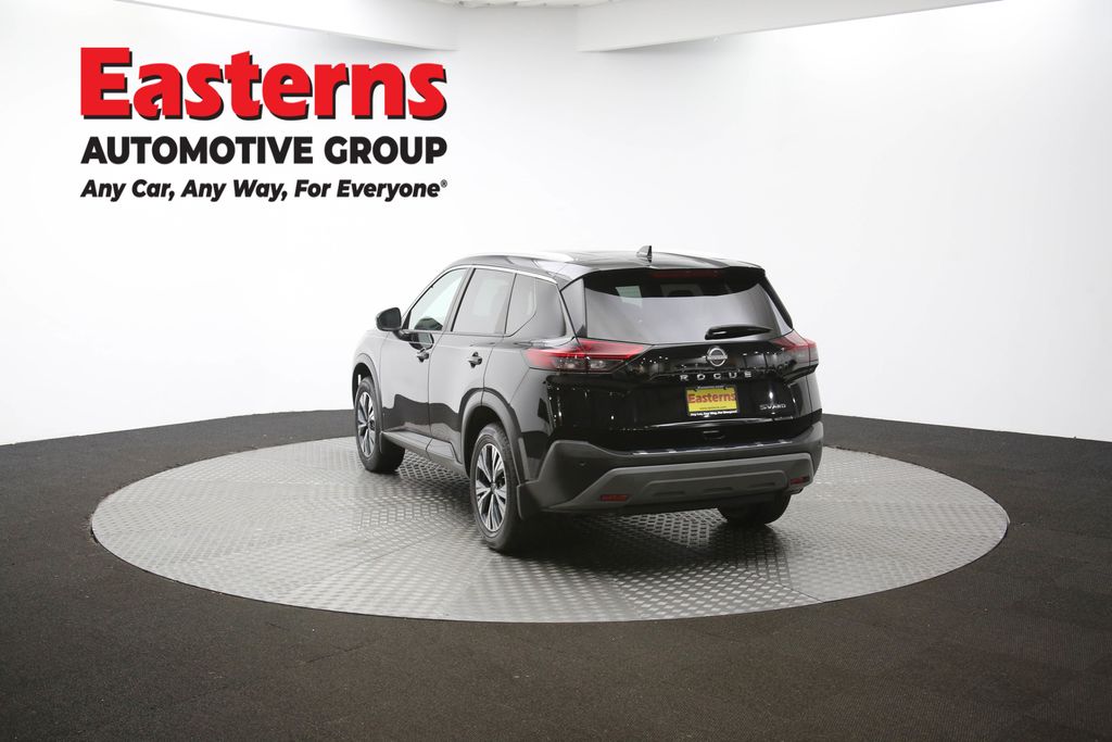 2022 Nissan Rogue SV Image 29 of 66