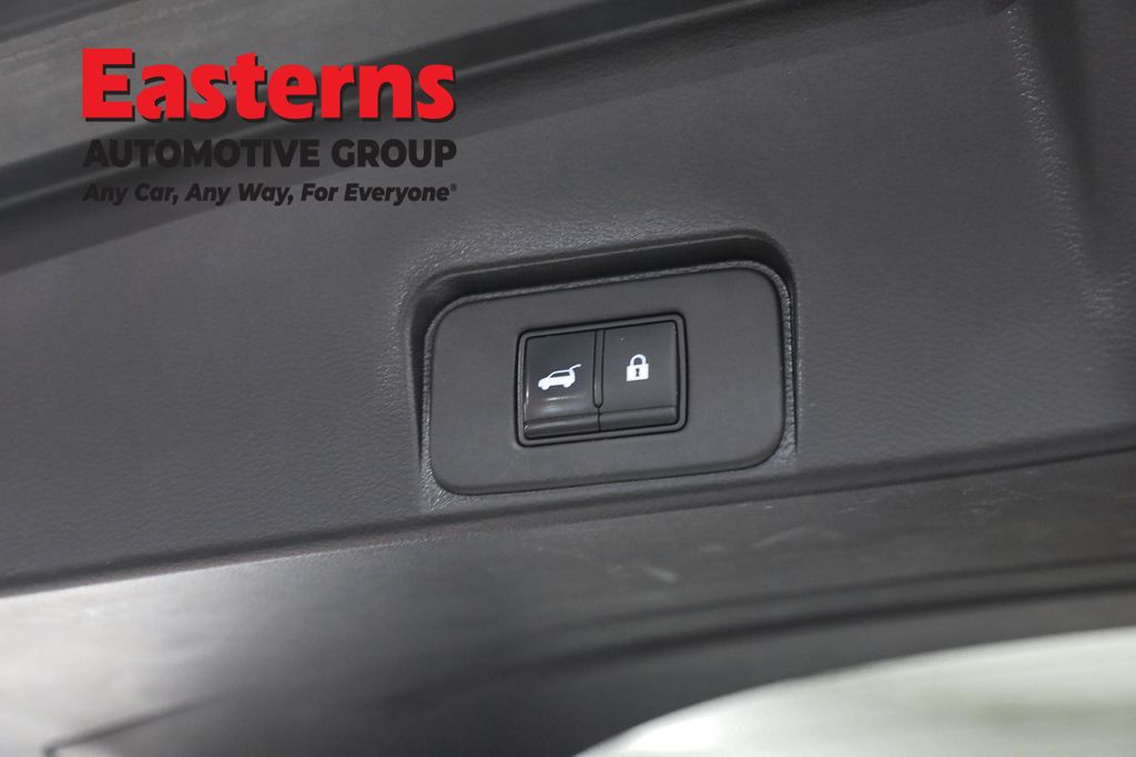 2022 Nissan Rogue SV Image 63 of 66